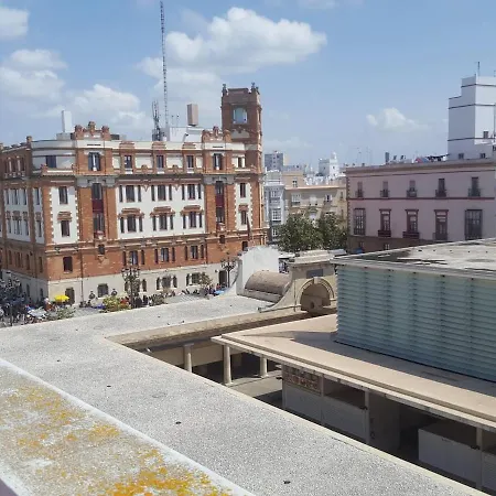 En Pleno Centro De Con Parking Economico *